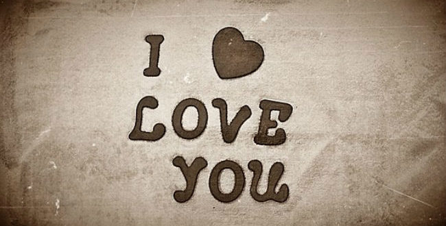 Έφυγες, αλλά ακόμα σε αγαπάω