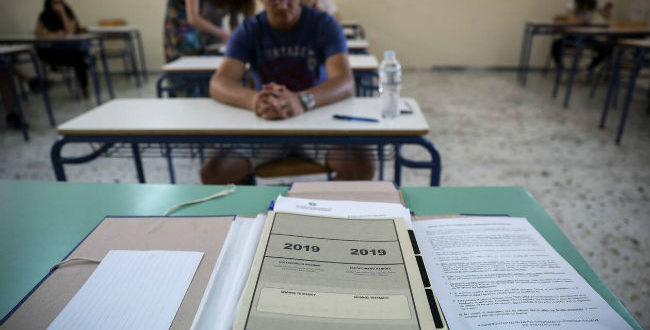 Βάσεις 2019: Ποιες σχολές θα καταποντιστούν - Προβλέψεις για πτώση ακόμα και 1.000 μορίων