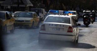 Κινηματογραφική καταδίωξη στο Μενίδι - Τραυματίστηκαν τρεις αστυνομικοί